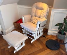 KUB Feeding Chair and Footstool