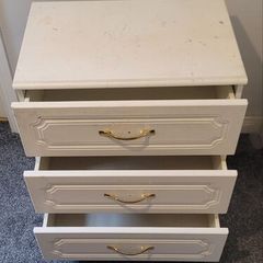 White bedside drawer unit