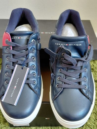Tommy Hilfiger Unisex Leather Footwear Low Cut Lace-Up Sneaker Blue UK-6.5/EUR-40 Style:T3B4-30509-0739800-/Blue-2024