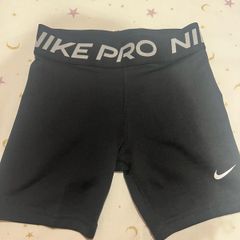 Girls Nike Pro Shorts 7-9 years