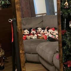 Freestanding jewellery mirror cabinet