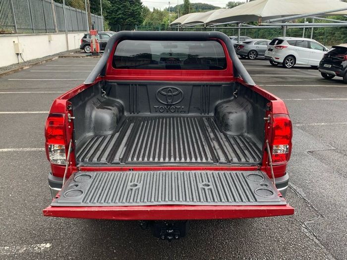 Toyota HiLux Invincible