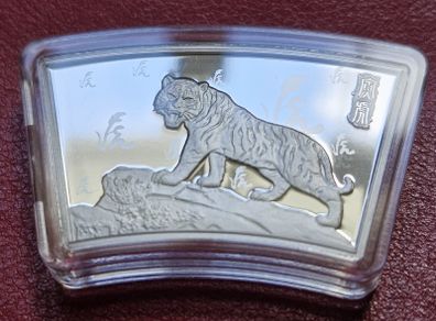 Samoa 30 gram Lunar Tigar 5 Dollar Fan shaped coin