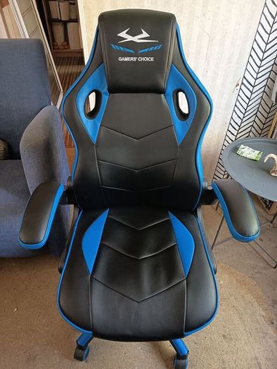 Gaming chair in blue/black collect today