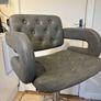 Adjustable seat in perfect condition. Image 2