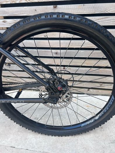 Carrera Vengence mountain bike