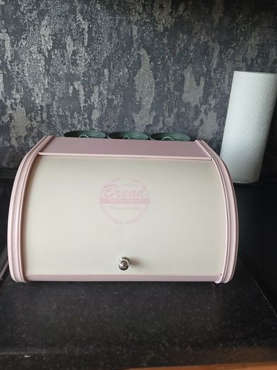 Bread bin and 3 Glass Canisters.