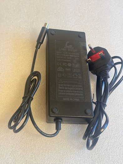 KuKirin G2 Pro, G2 Max and G1 Pro Electric Scooter Charger - Version A (Single Pin)