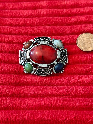 Costume Celtic Style Brooch - Nice Quality (CS19)