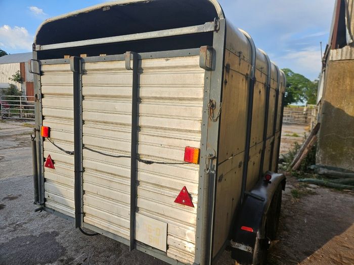 Cattle box