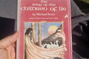 The Children of Lir  The Song of the Children of Lir (Hardcover)