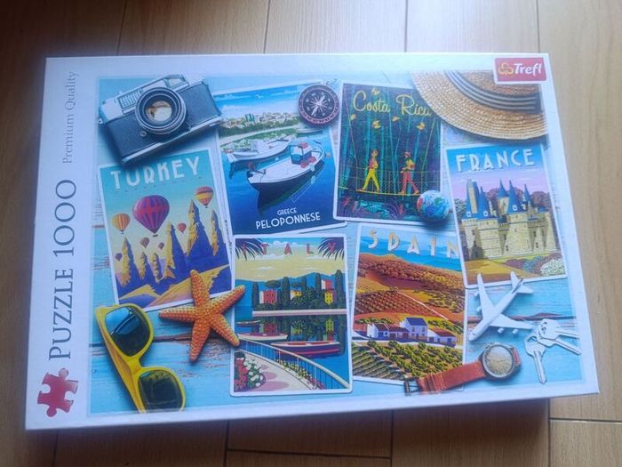 Massive collection of jigsaw puzzles