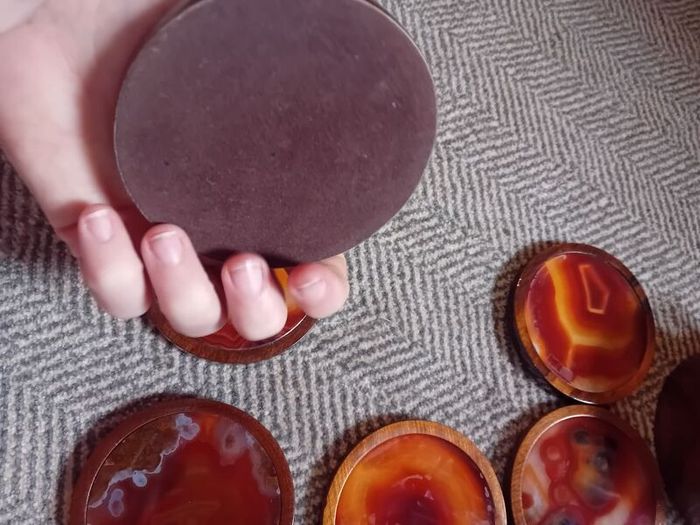 Vintage natural agate and wooden coaster set rrp 85e