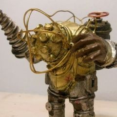 Rare Bioshock 'Big Daddy' Figurine