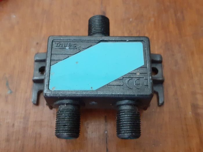 2 Way F-Type Splitter