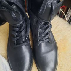 Massimo Dutti Black Leather Boots. Size 36