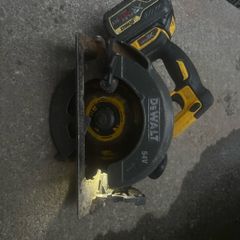 dewalt skillsaw
