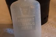 Vintage militaria hand warmer: trigger finger