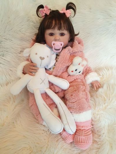 Reborns By Laura.  Huge 24inch, 6lb Reborn Doll.  Jointed Body, Free Moving Limbs.  Welcome To View