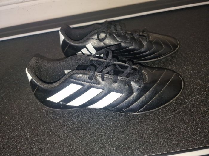 Football shoes