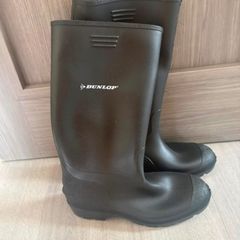 wellies