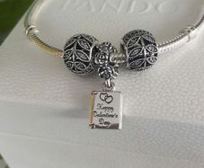 Brand new genuine Pandora leaves charm