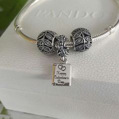 Brand new genuine Pandora leaves charm