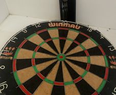Dart board & Dart set