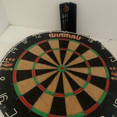 Dart board & Dart set