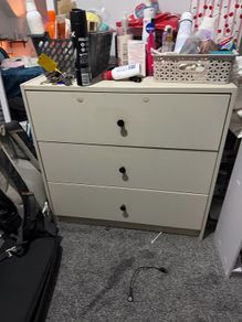 chest of drawer