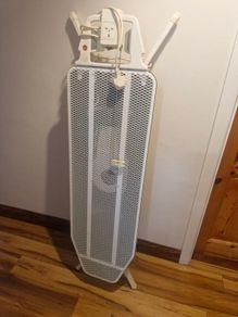 free plug in ironing board