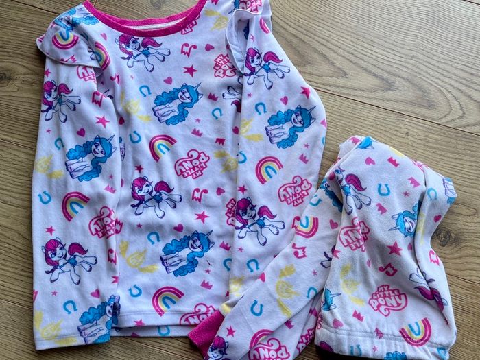 Girls clothes 5-6 years