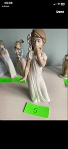 Reduced selection of Nao by Lladro figurenes