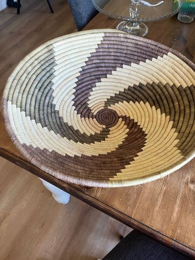 Wicker bowl
