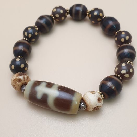 Vintage Himalayan Tibetan Treasure Vase & Stripe Pattern & Dotted Quartz Bracelet