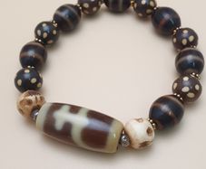 Vintage Himalayan Tibetan Treasure Vase & Stripe Pattern & Dotted Quartz Bracelet