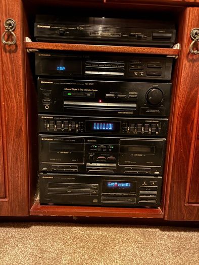 Pioneer Hi-Fi system & Mahogany Cabinet