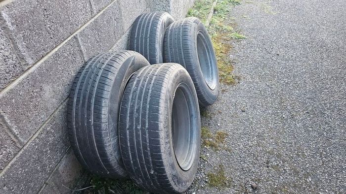 3 Tyres