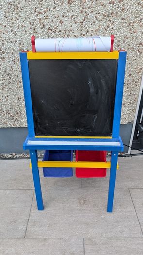 Kids Easel - white/black board