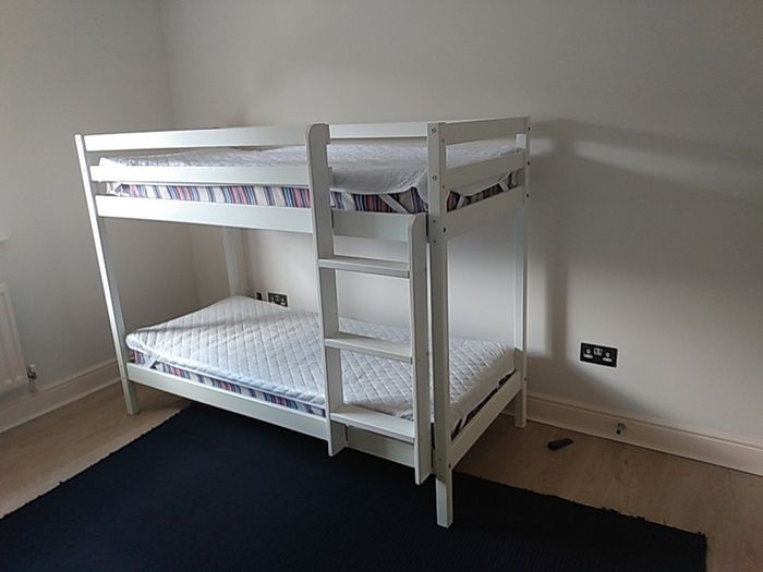 Bunk Bed with 2 mattresses