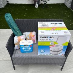 Thetford Porta Potti with changing tent