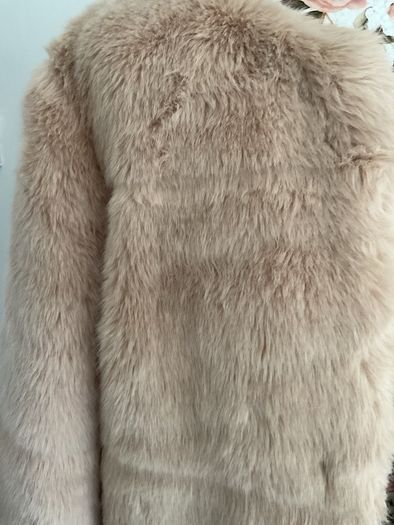jacket Zara fur jacket size large edge to edge style