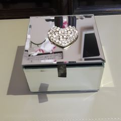Trinket box