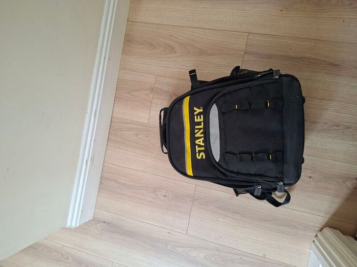 STANLEY STST1-72335 Nylon Tool Backpack, Black/Yellow, 35 x 44 x 16 cm  used