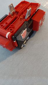Transformer / toy / optimus trailer