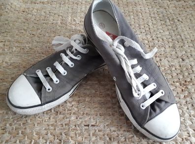 Canvas "Lee Cooper" Trainers.  UK- 6.5