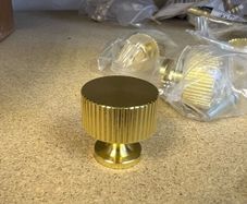4 decorative matal knobs NEW
