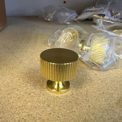 4 decorative matal knobs NEW
