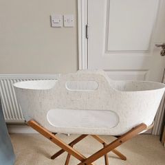 SnuzBaskit Moses Basket & Stand - Barley/Walnut