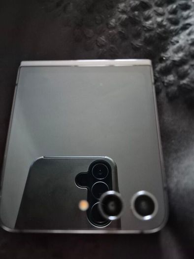 Samsung Galaxy Z Flip 5